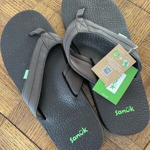 Sanuk Beer Cozy Brown Flip Flops